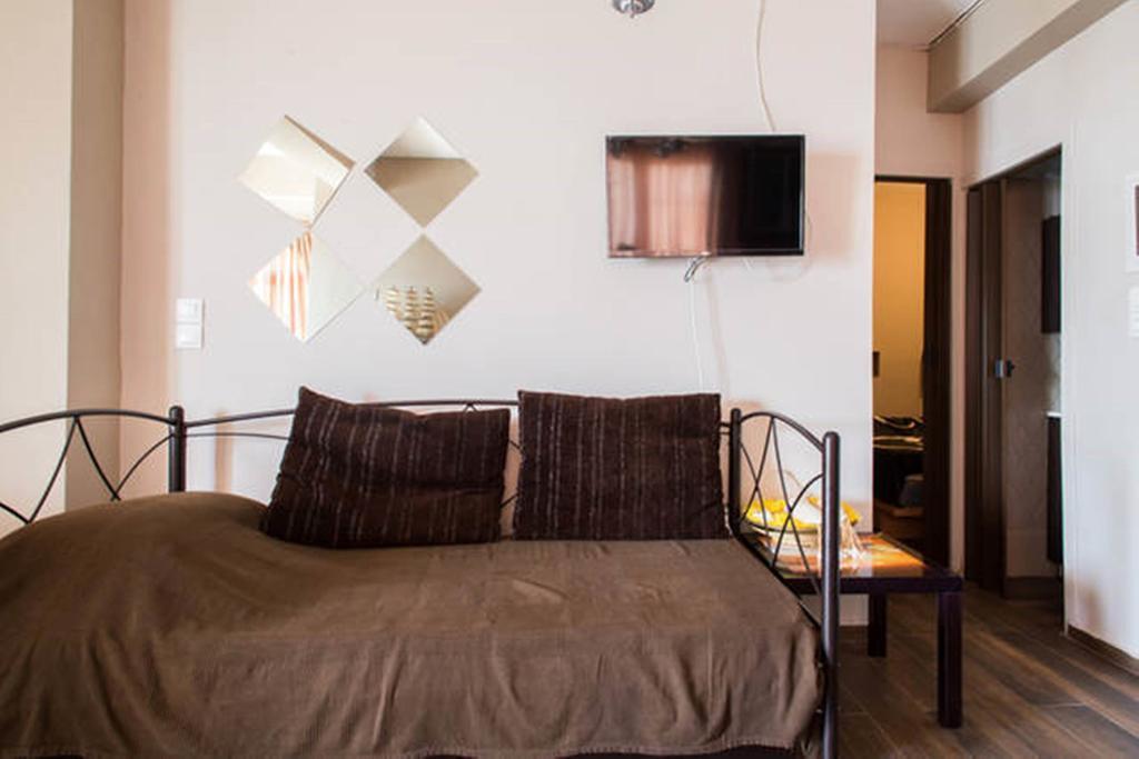 Wavedance Accommodation Salamina Exterior photo
