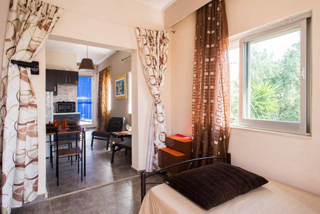 Wavedance Accommodation Salamina Exterior photo