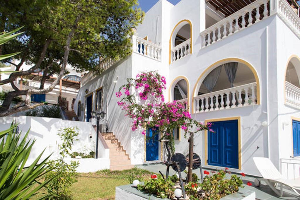 Wavedance Accommodation Salamina Exterior photo